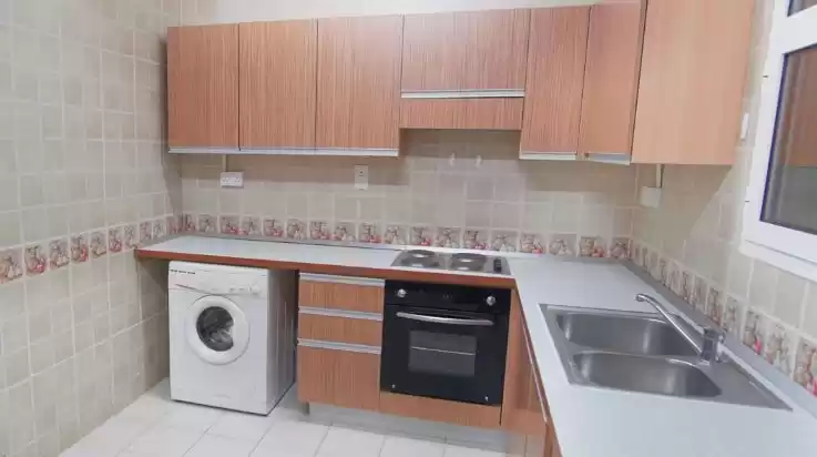 Residential Ready Property 3 Bedrooms U/F Apartment  for rent in Al Sadd , Doha #14904 - 1  image 